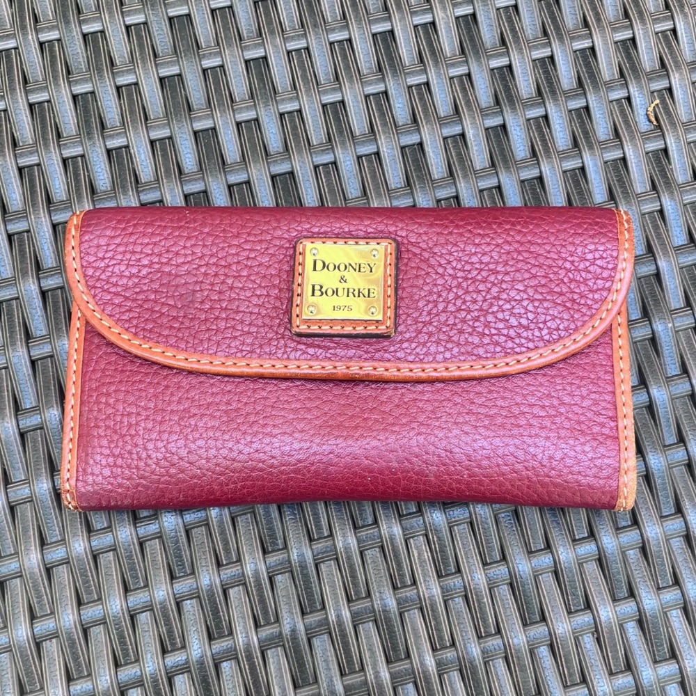 Dooney & Bourke Pebble Grain Leather Flap Wallet Burgundy Red Gold (A662)